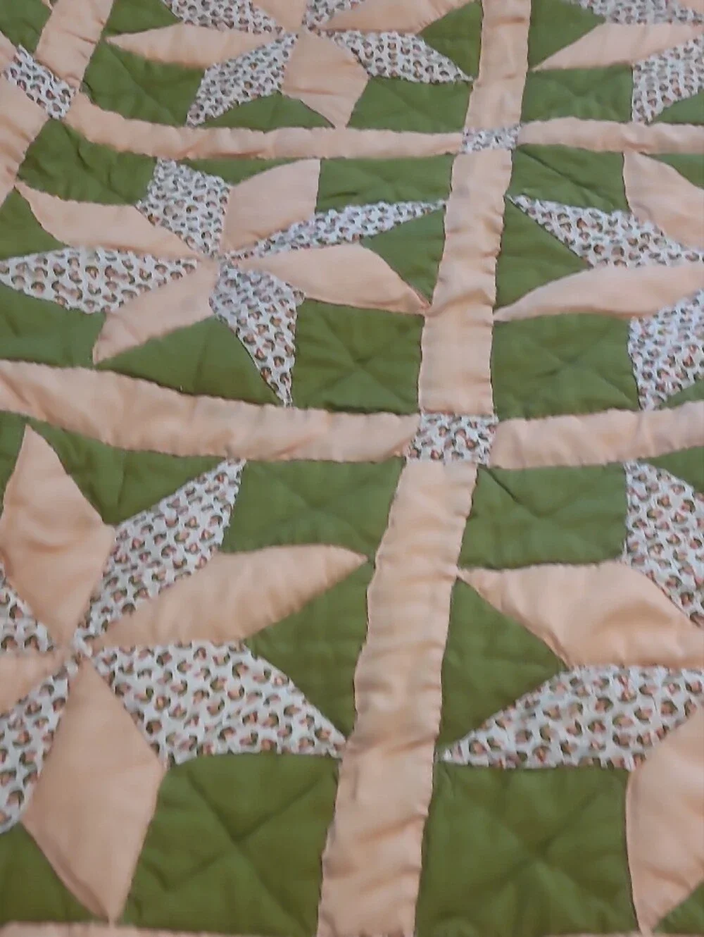 Handmade Cutter Quilt Green and Peach Star Patchwork Pattern - Unbranded